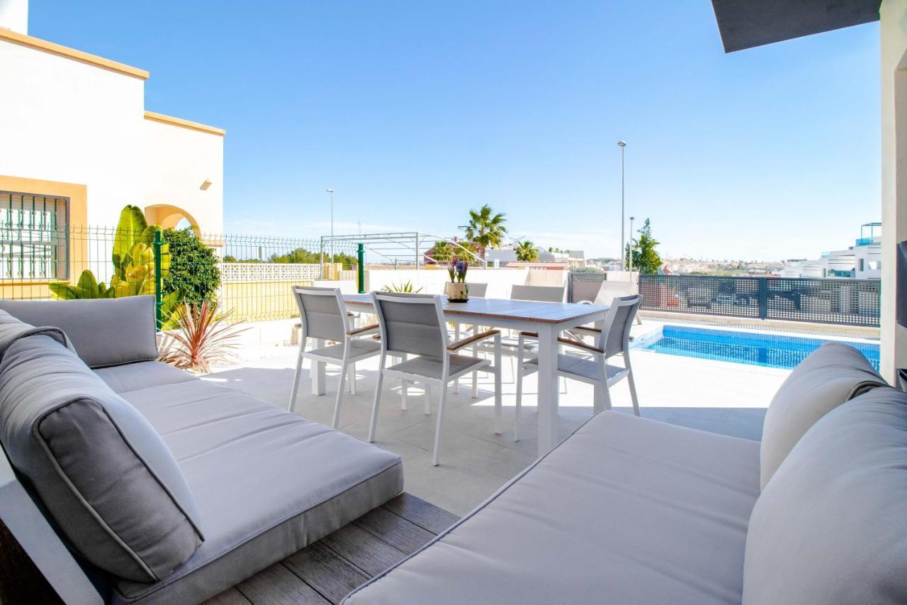 Villa De Lujo Con Piscina Orihuela Luaran gambar