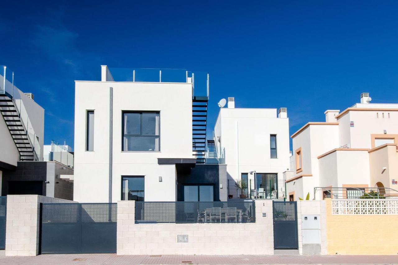Villa De Lujo Con Piscina Orihuela Luaran gambar